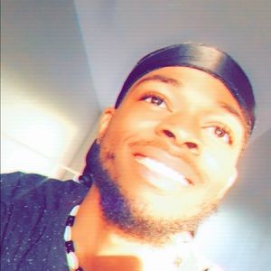 Meet your Posher, Omari